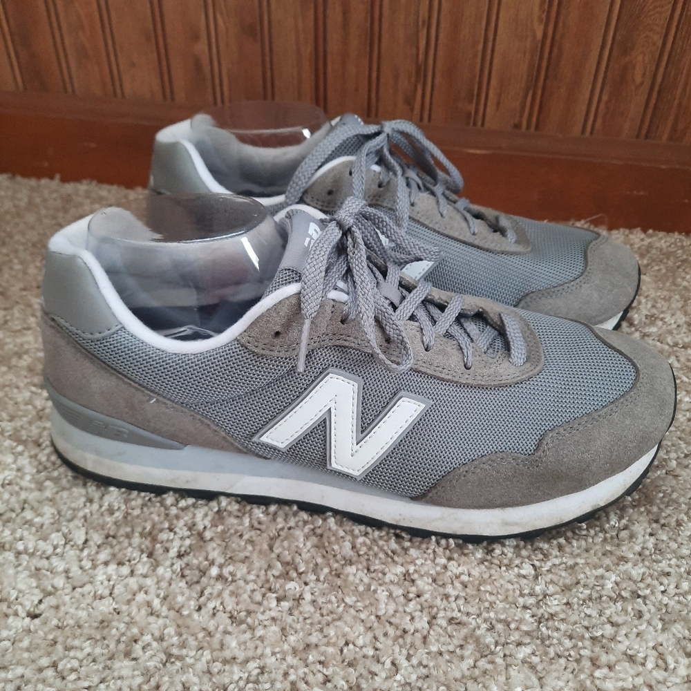 New Balance 515 V3 Lifestyle Runner Grey Retro Style Suede Mesh Sneakers Size 11 - Picture 3 of 16